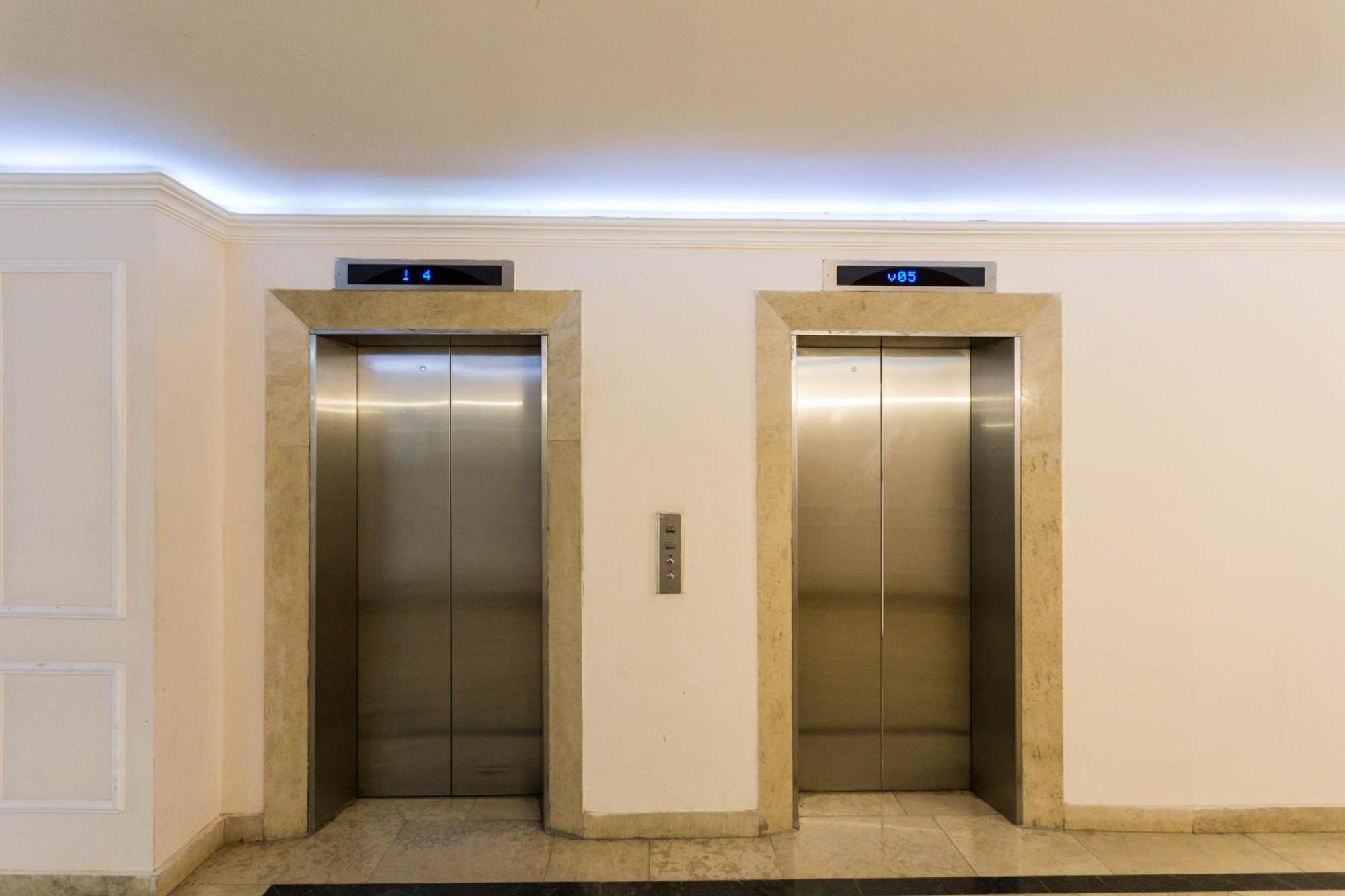 Luxury Apartment III Тбилиси Екстериор снимка